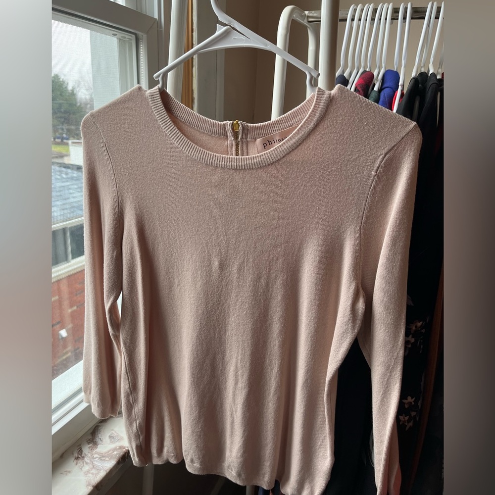 Blush colored sweater - size small